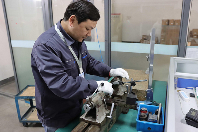 Starter Motor Component Inspection and Assembly Quality Check